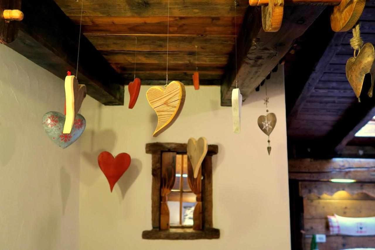 Romantica suite con vasca idromassaggio Aosta Esterno foto