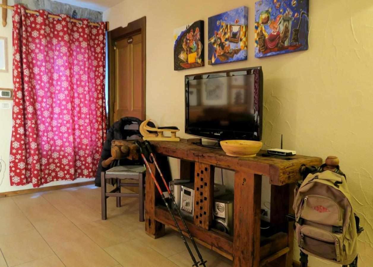 Romantica suite con vasca idromassaggio Aosta Esterno foto